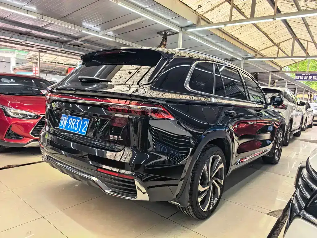 Geely Xingyue L — фото 5