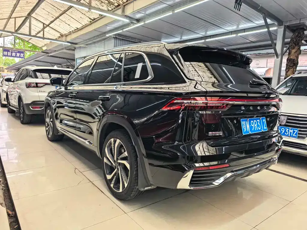 Geely Xingyue L — фото 6
