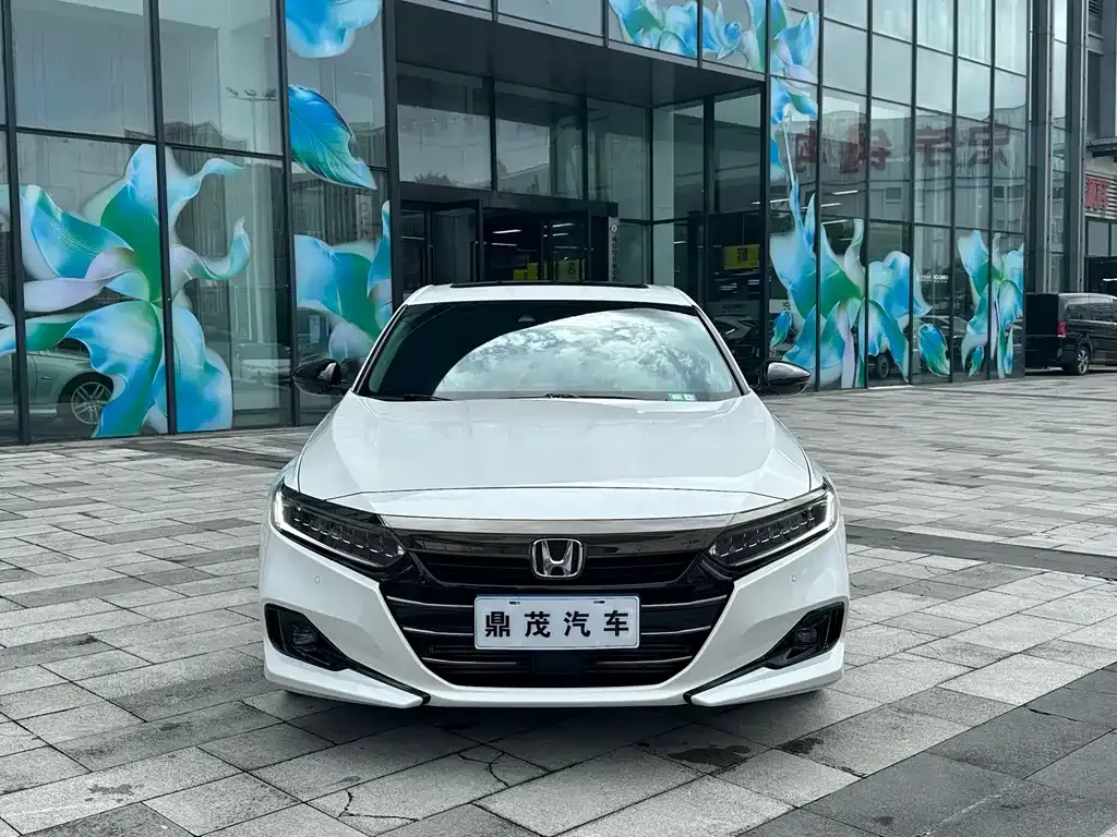 Honda Accord — фото 3