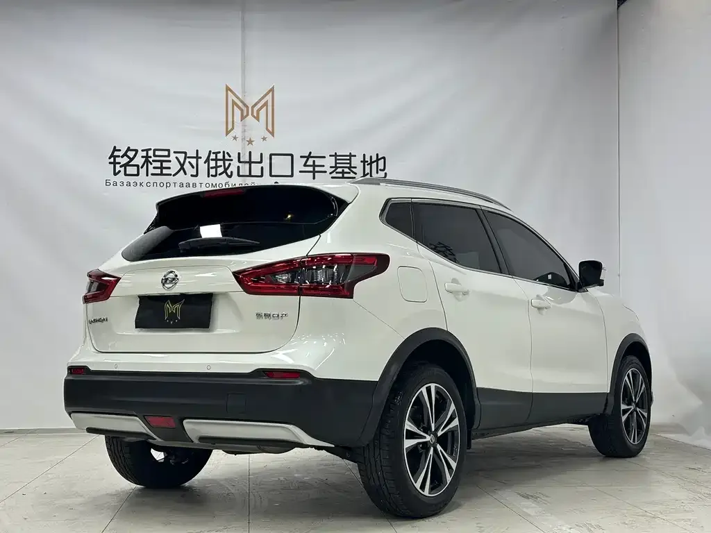 Nissan Qashqai — фото 5