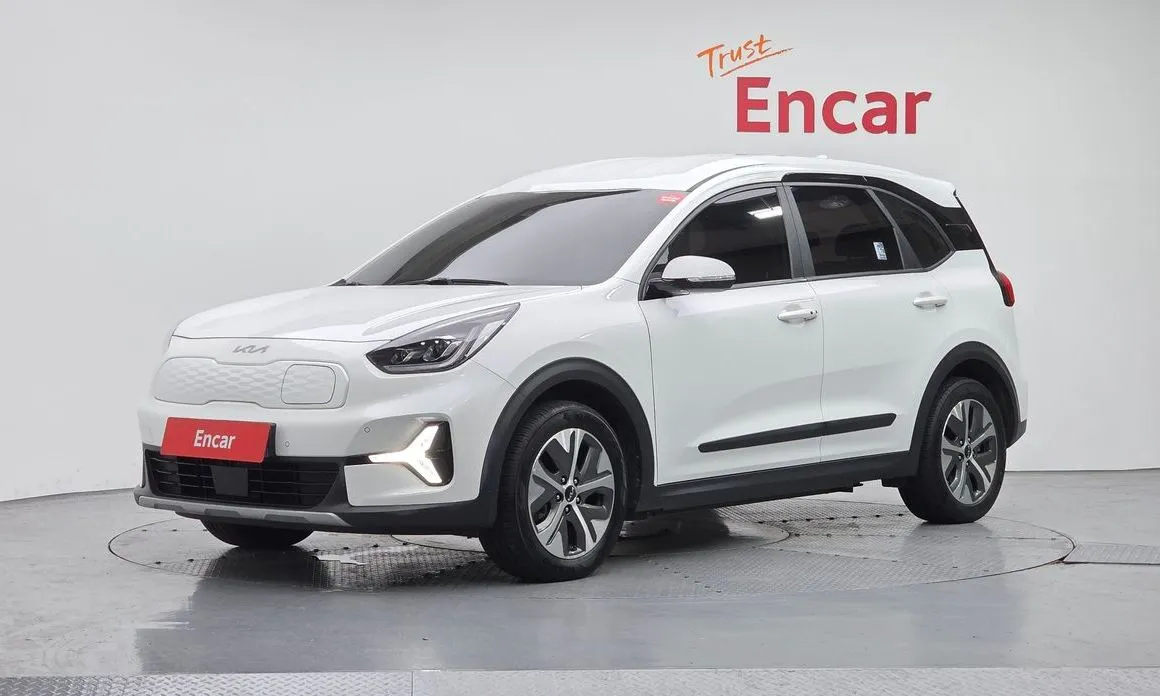 Kia Niro — фото 1