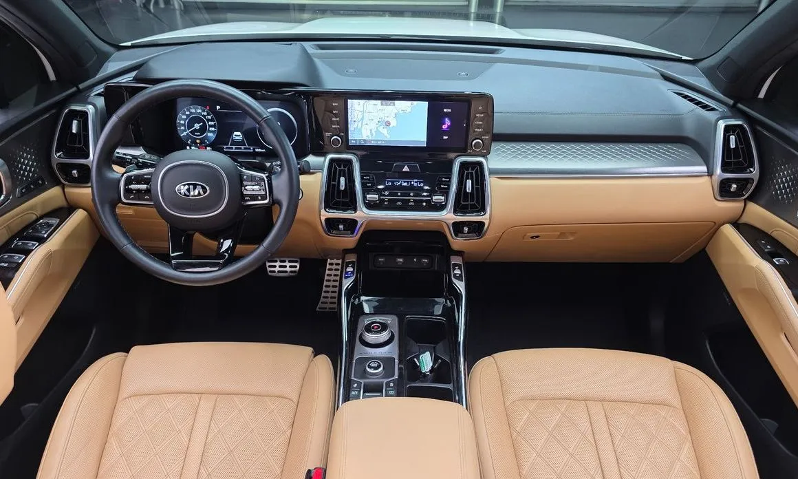 Kia Sorento — фото 10