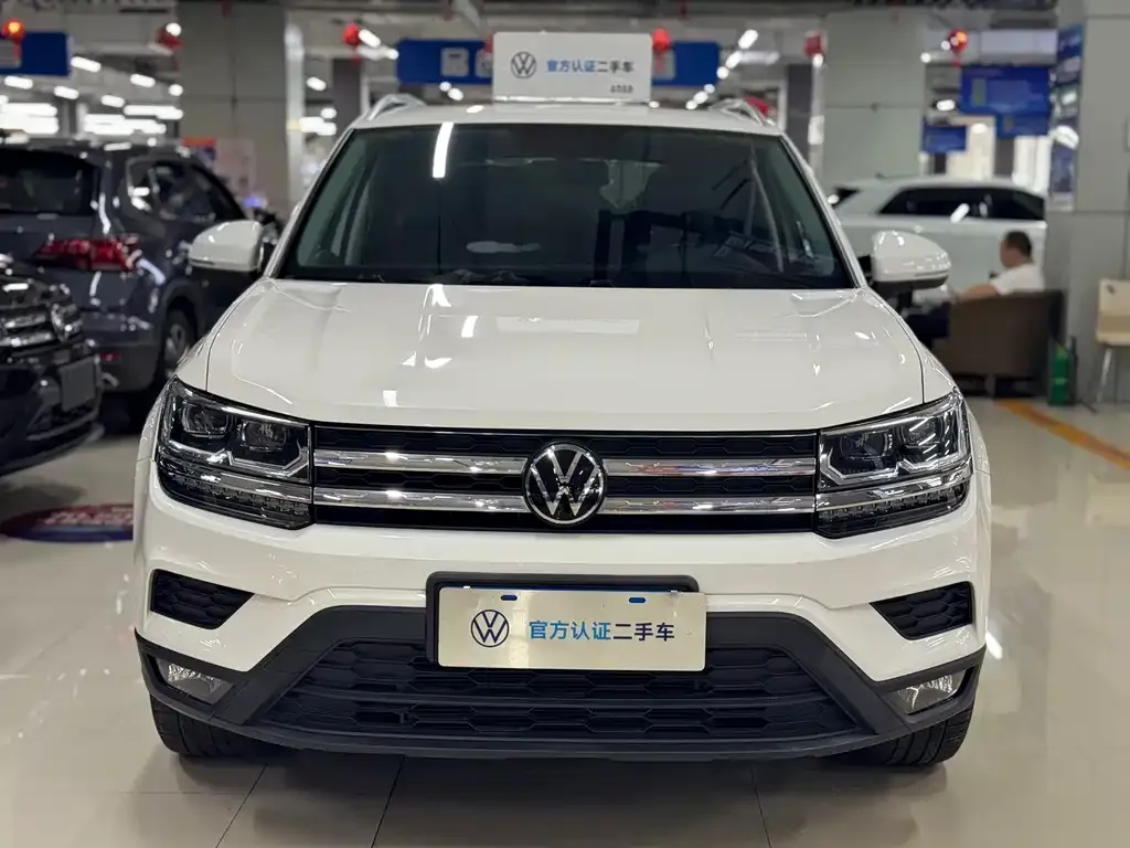 Volkswagen Tharu — фото 3