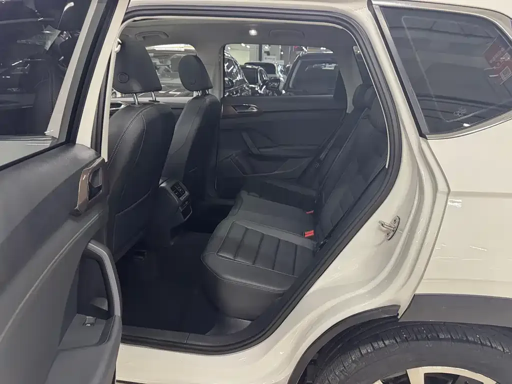 Volkswagen Tharu — фото 10