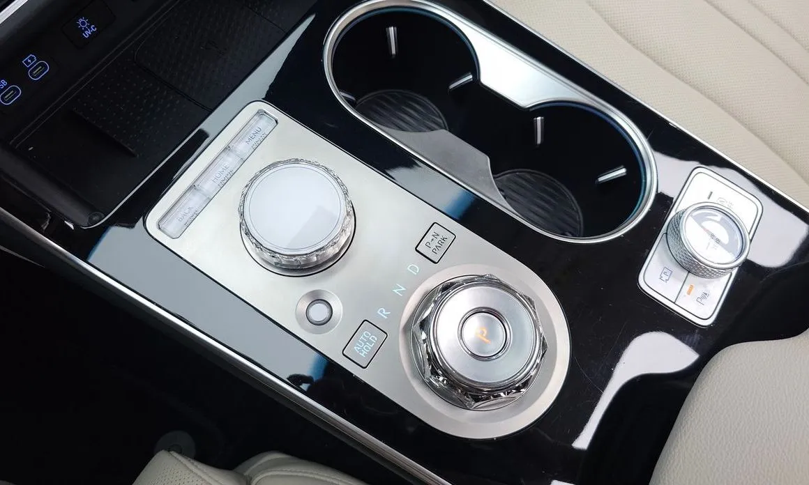 Genesis GV80 — фото 10
