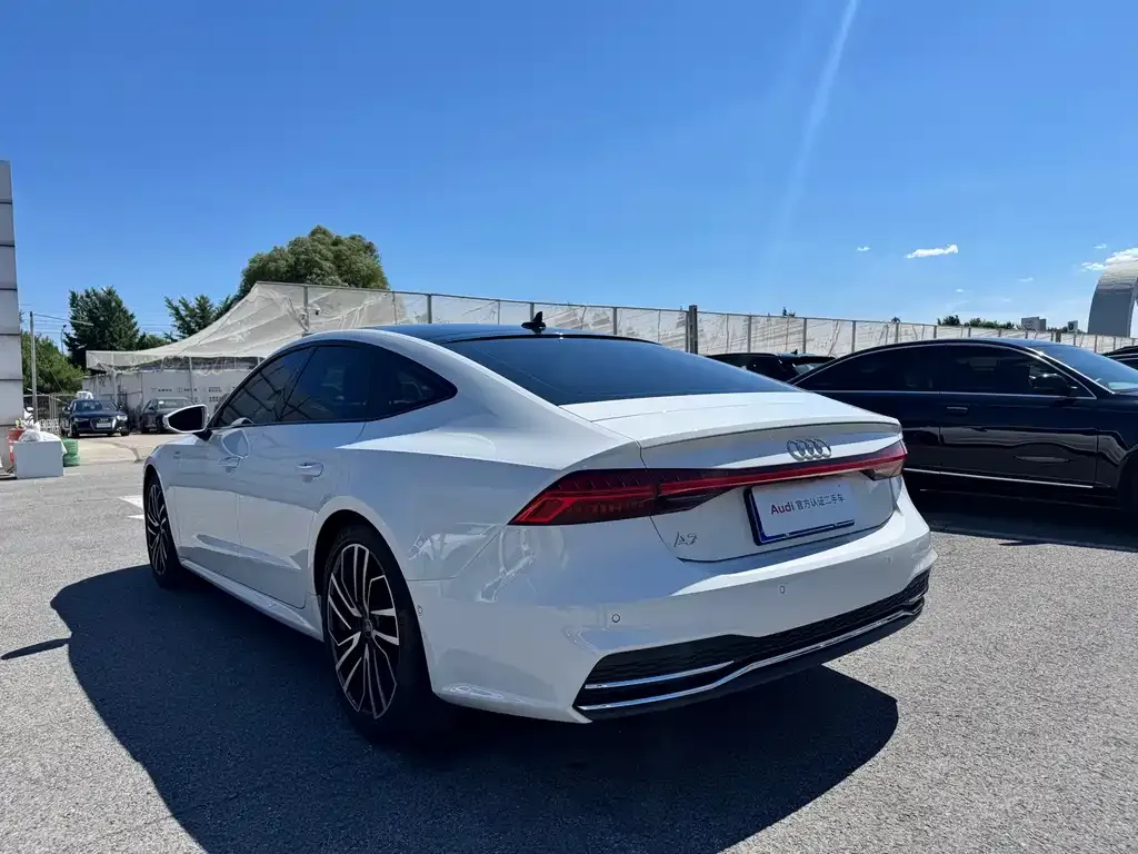 Audi A7 — фото 5