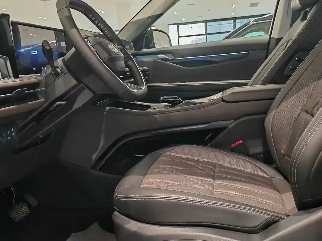 Ford Edge — фото 10