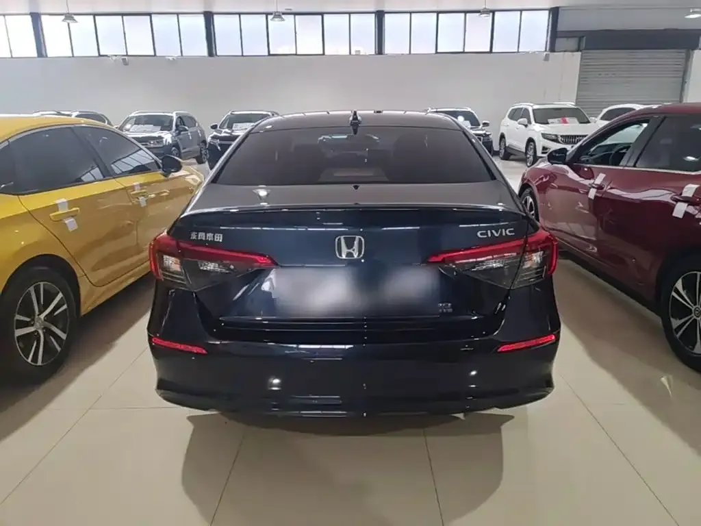 Honda Civic — фото 8