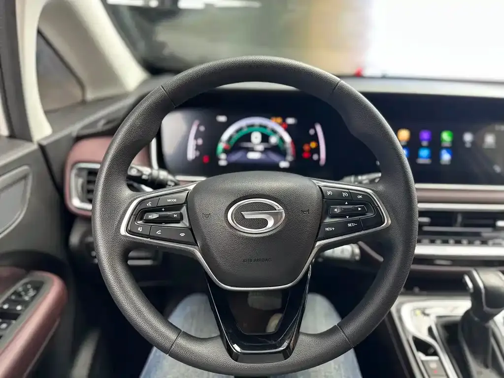 GAC Motor Trumpchi M6 — фото 2