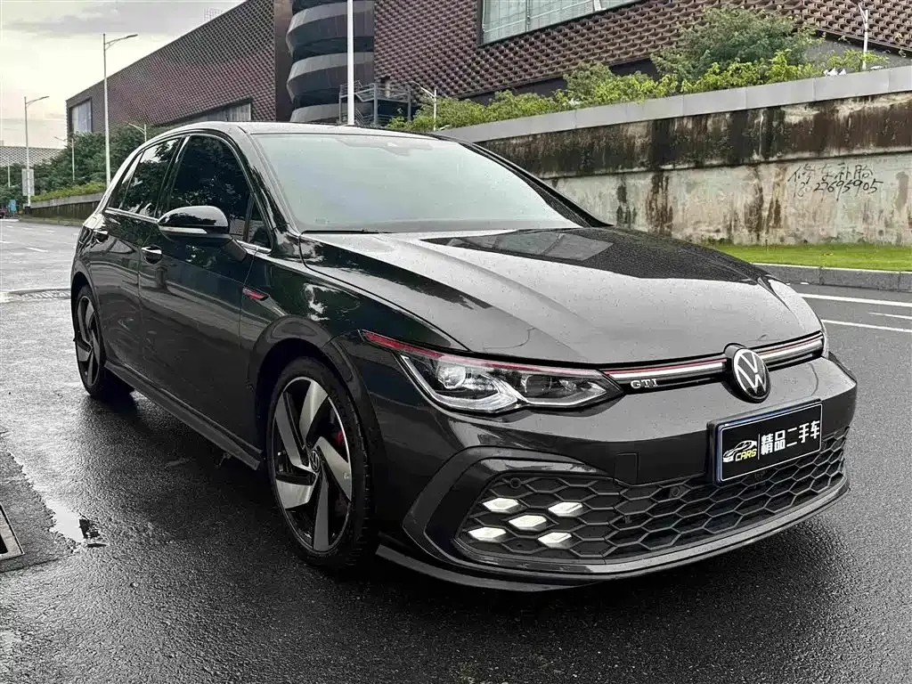 Volkswagen Golf GTI — фото 9