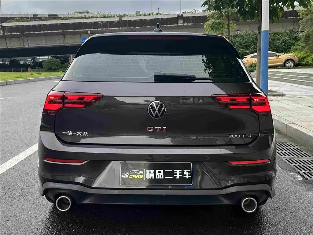 Volkswagen Golf GTI — фото 7