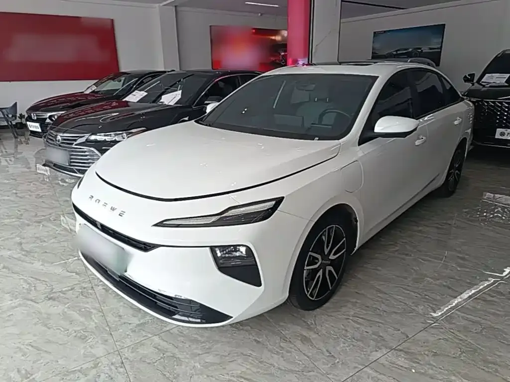 Roewe D6 — фото 1