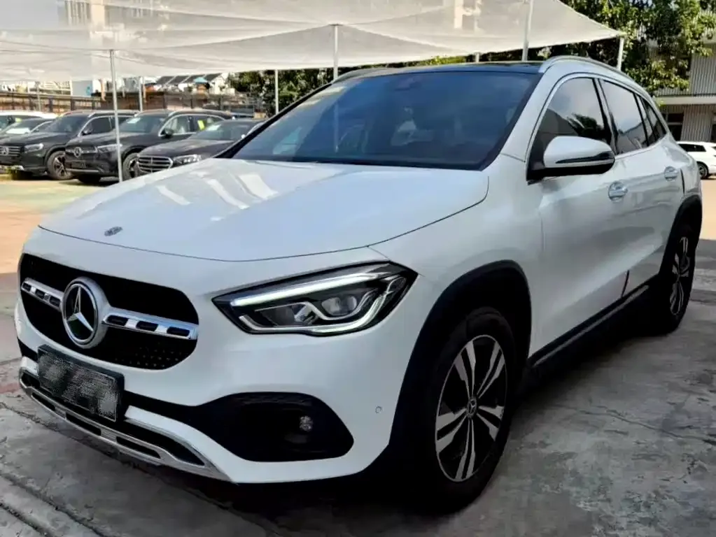 Mercedes-Benz GLA — фото 1