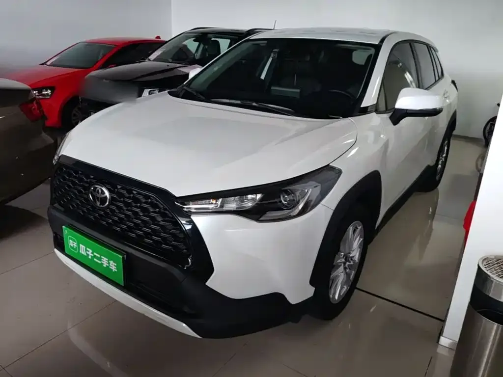 Toyota Corolla Cross — фото 1