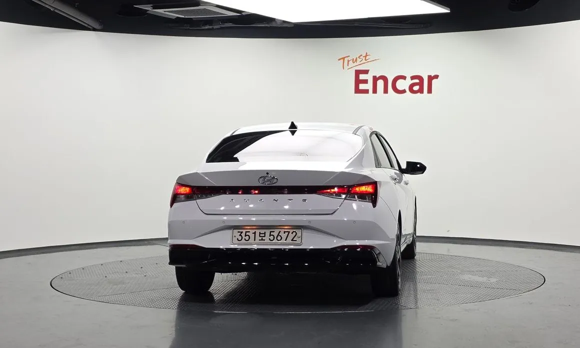 Hyundai AVANTE — фото 9