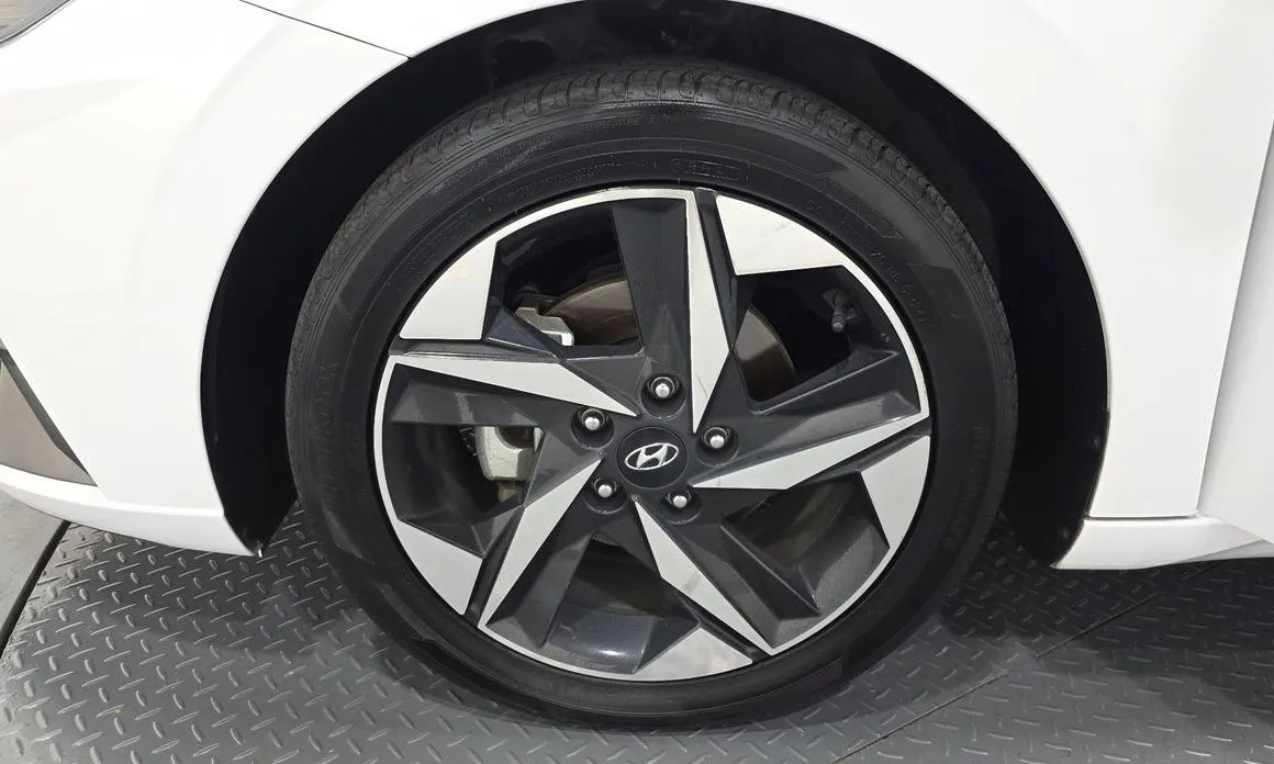 Hyundai AVANTE — фото 7