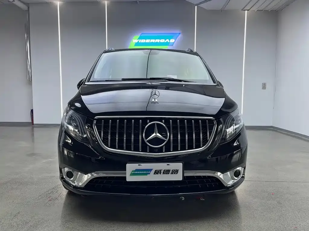 Mercedes-Benz Vito — фото 1