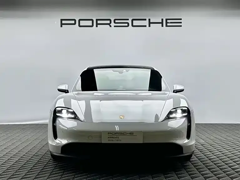 Porsche Taycan — фото 2