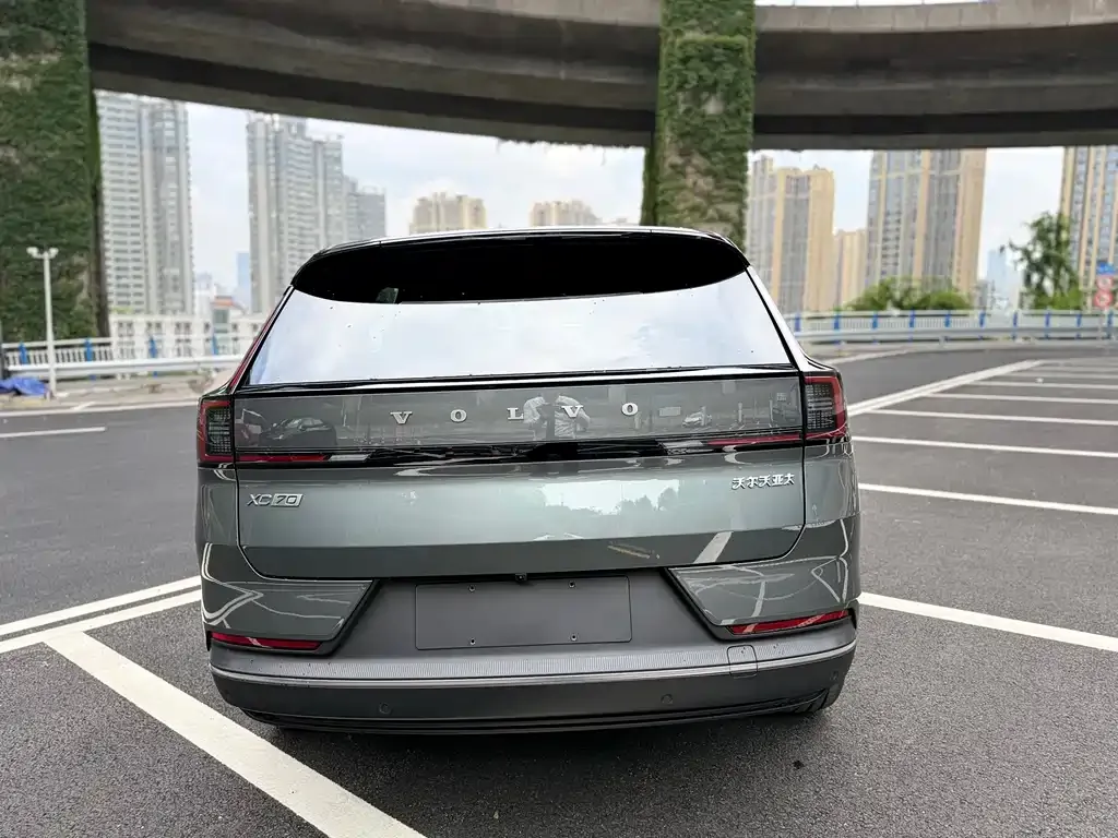 Volvo XC70 Plug-in Hybrid 2026 из CN, фото 4