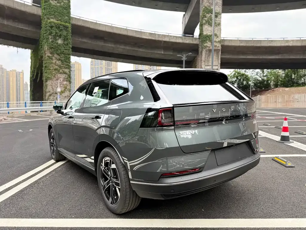 Volvo XC70 Plug-in Hybrid 2026 из CN, фото 7