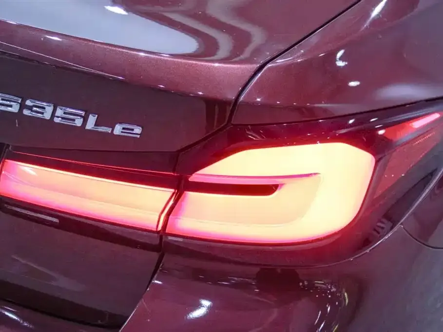 BMW 5 Series New Energy — фото 6