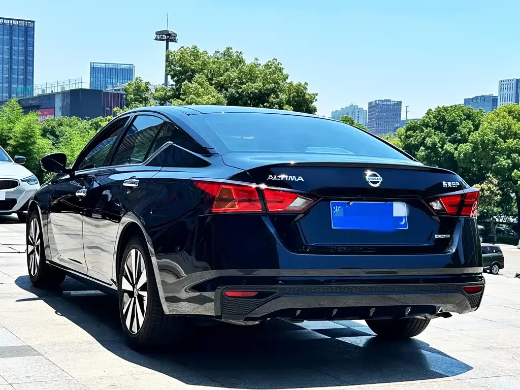 Nissan Teana — фото 2