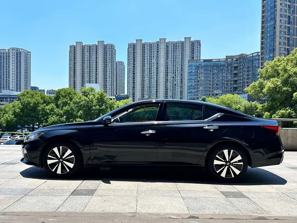 Nissan Teana — фото 9