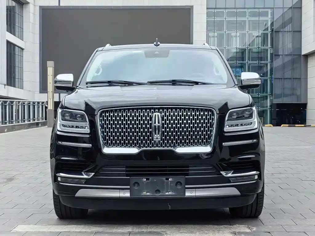 Lincoln Navigator — фото 10