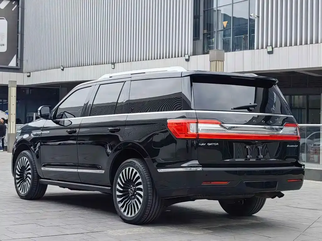 Lincoln Navigator — фото 4