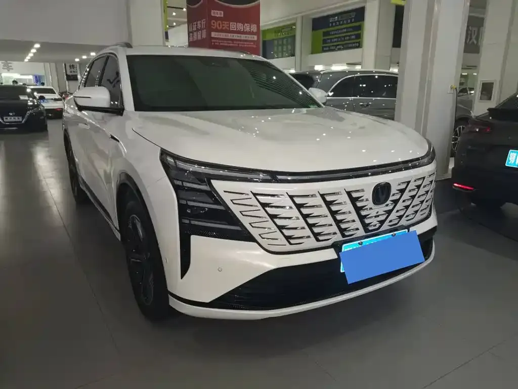 Changan CS75PLUS — фото 2
