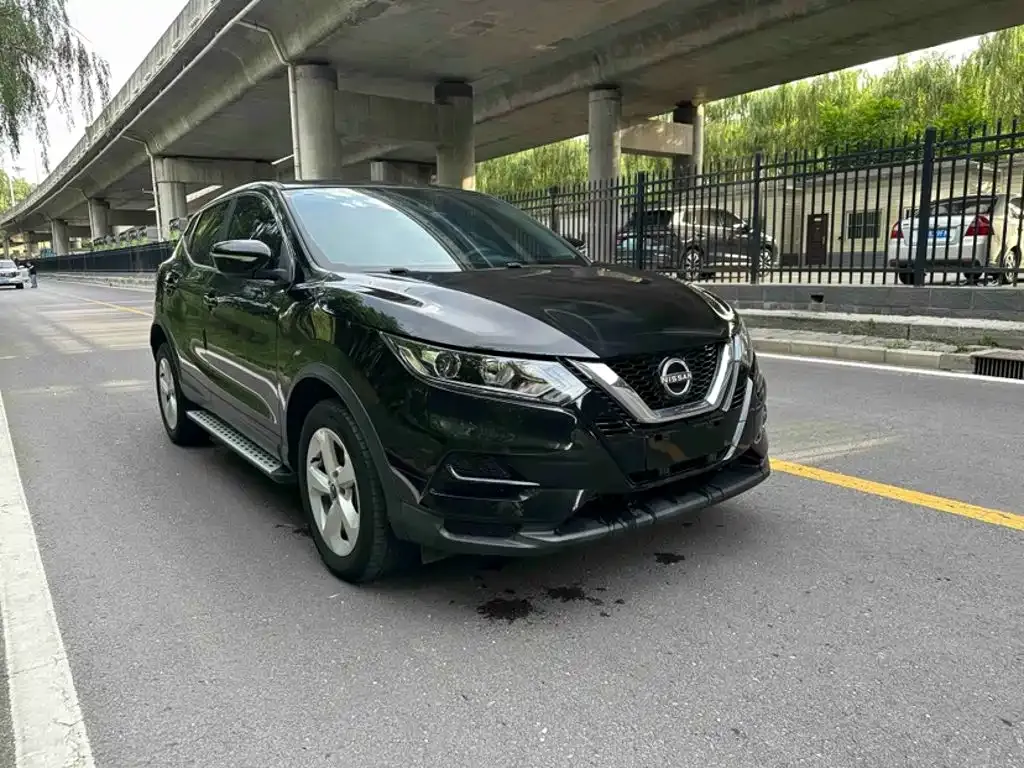 Nissan Qashqai — фото 9