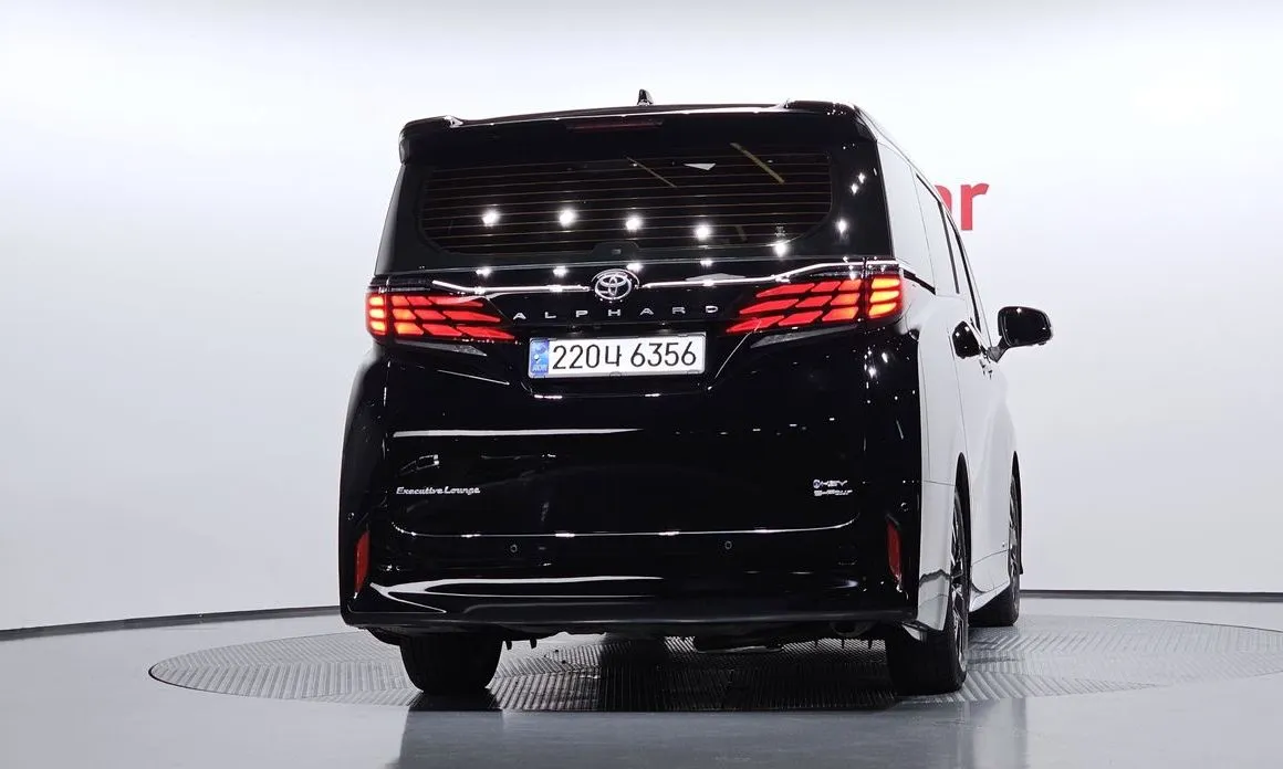 Toyota Alphard 2024 из KR, фото 9