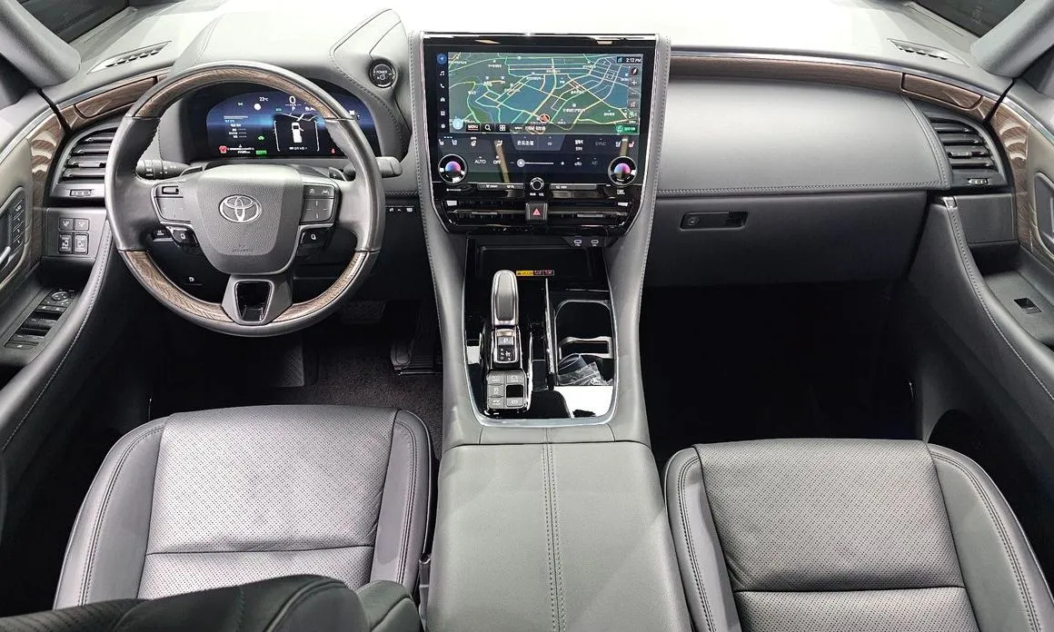 Toyota Alphard 2024 из KR, фото 10