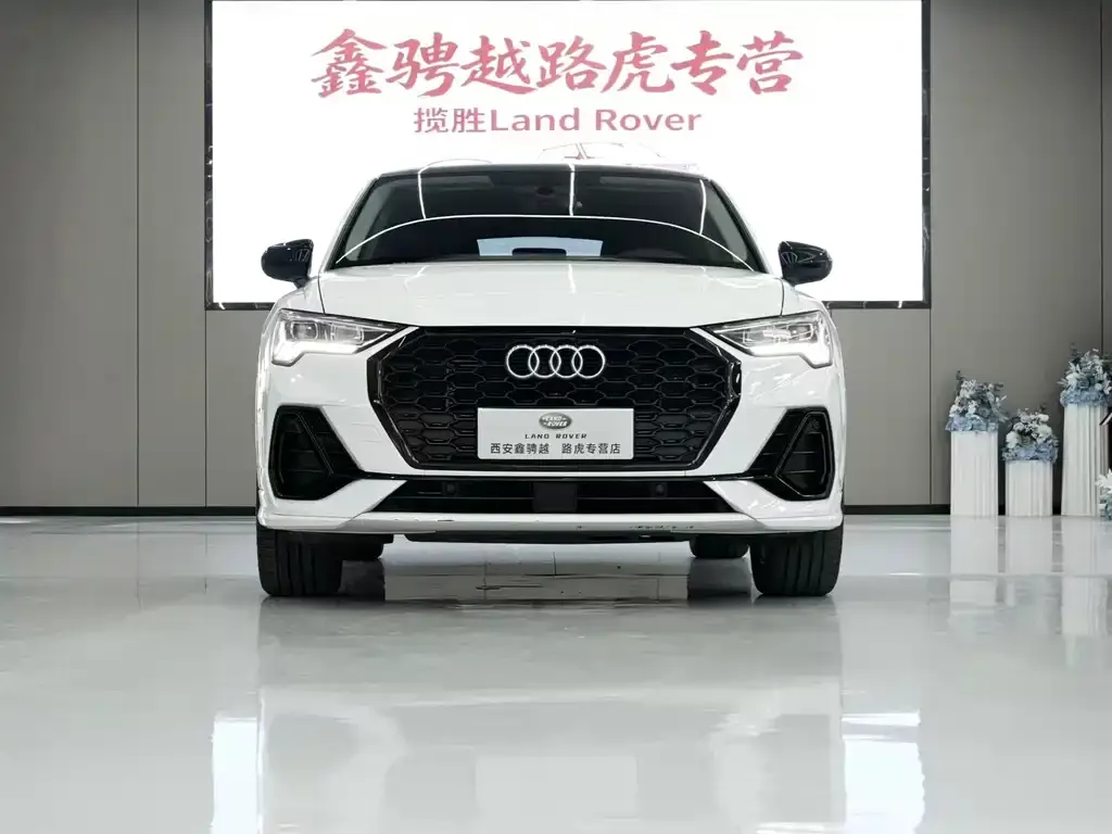 Audi Q3 Sportback — фото 7