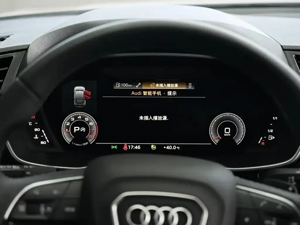 Audi Q3 Sportback — фото 8