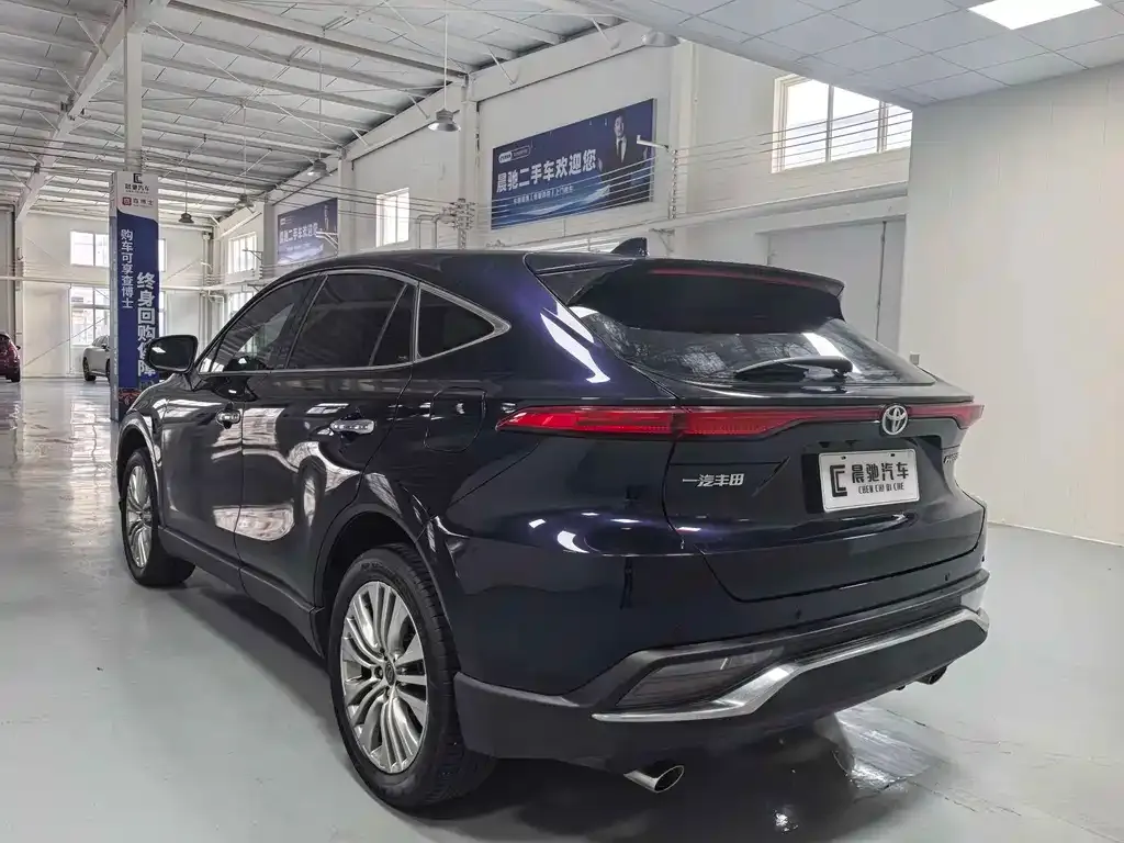 Toyota Harrier — фото 5
