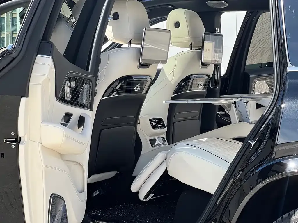Mercedes-Benz GLS — фото 6