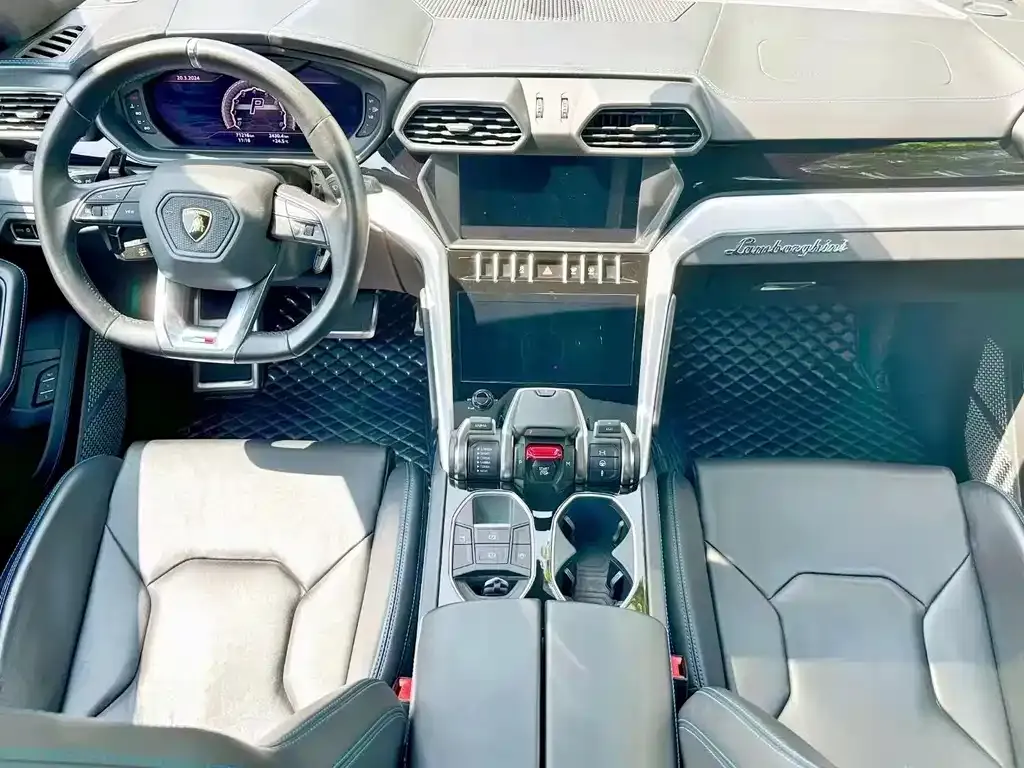 Lamborghini Urus — фото 2