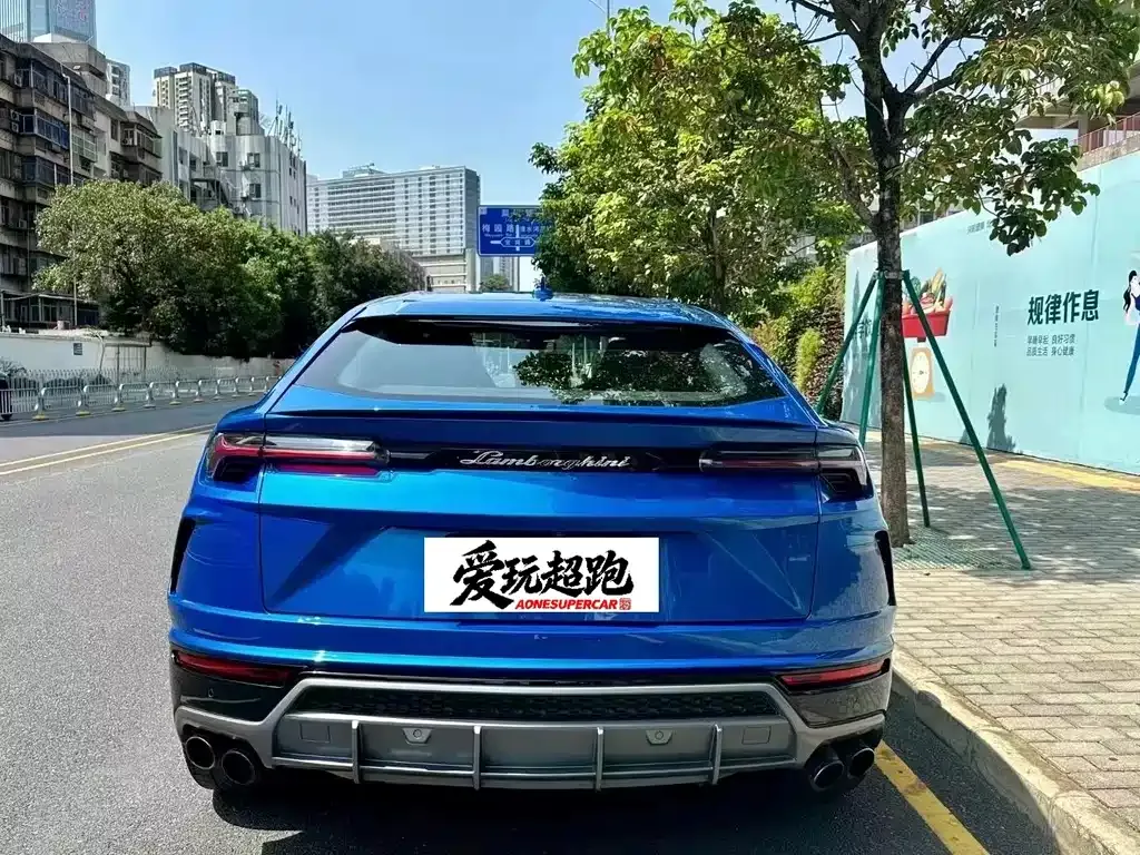 Lamborghini Urus — фото 9