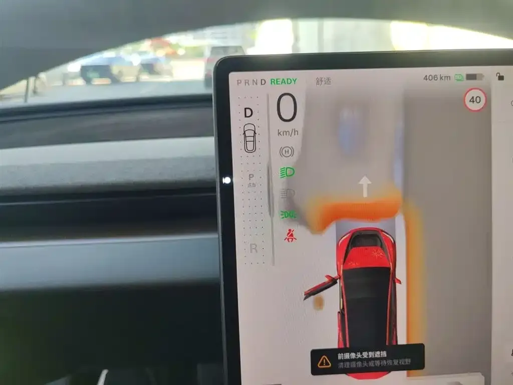 Tesla Model 3 — фото 10