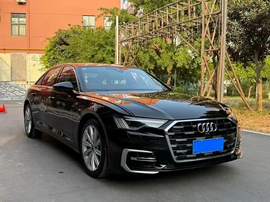 Audi A6L — фото 9