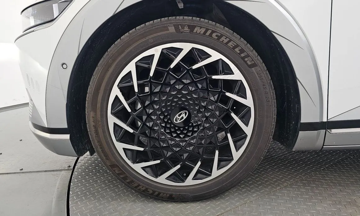 Hyundai Ioniq5 — фото 9