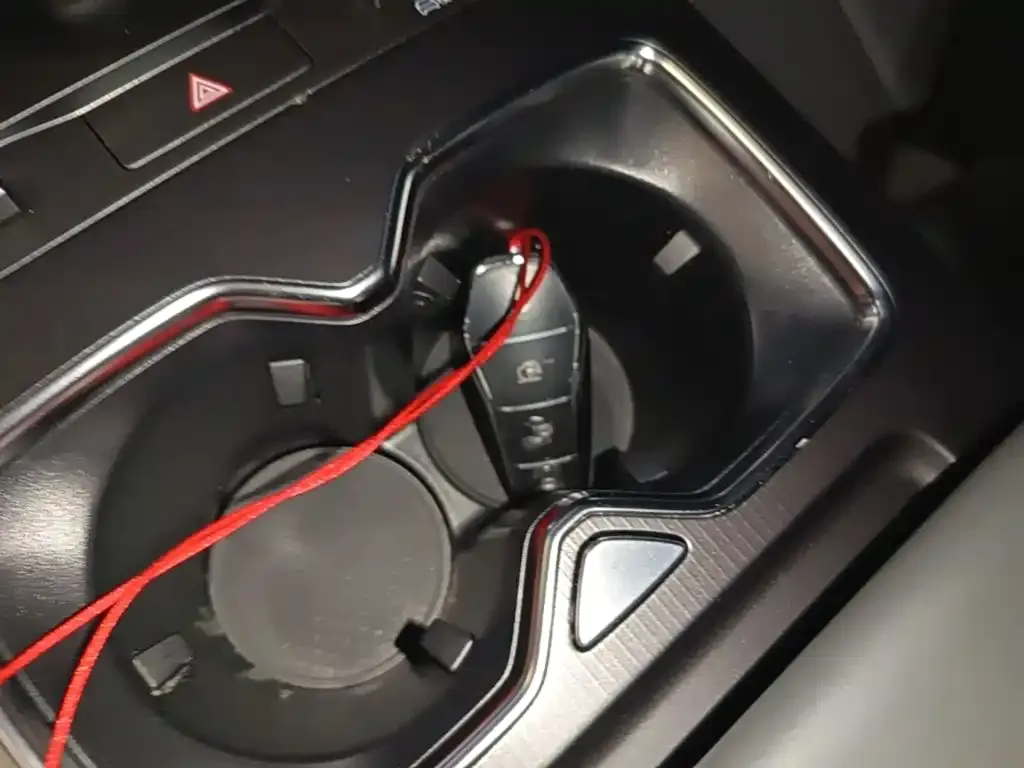 BYD L DM-i — фото 9