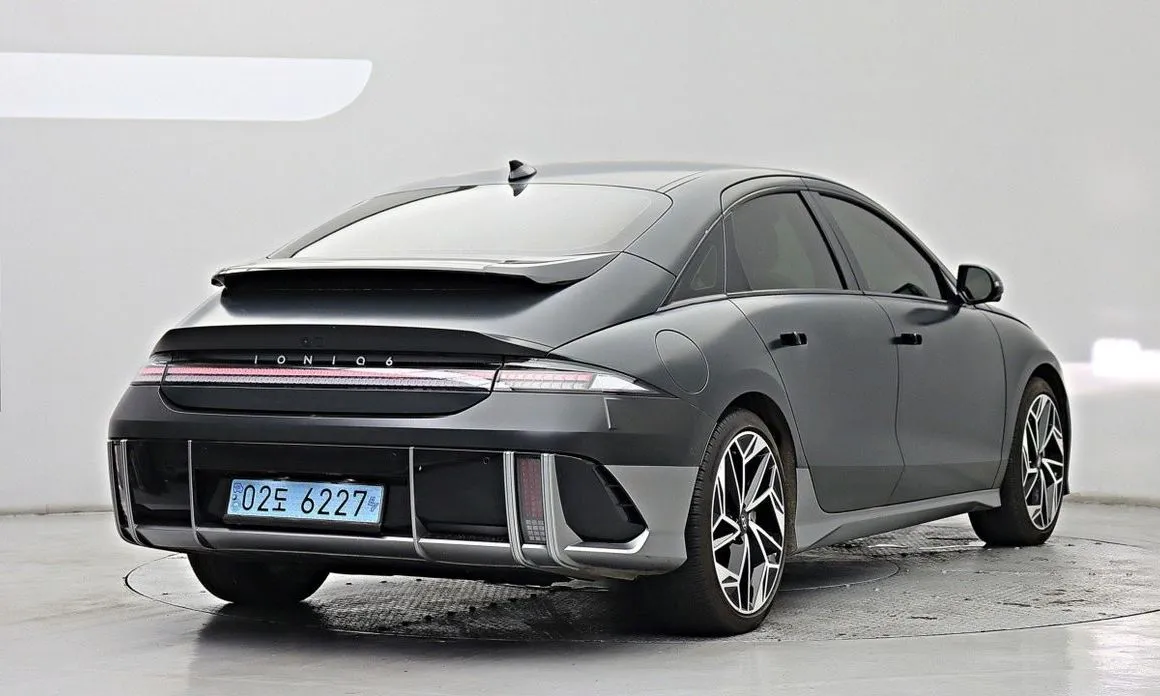 Hyundai Ioniq6 — фото 10