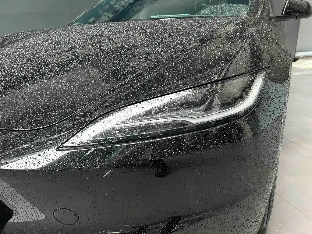 Tesla Model 3 — фото 8