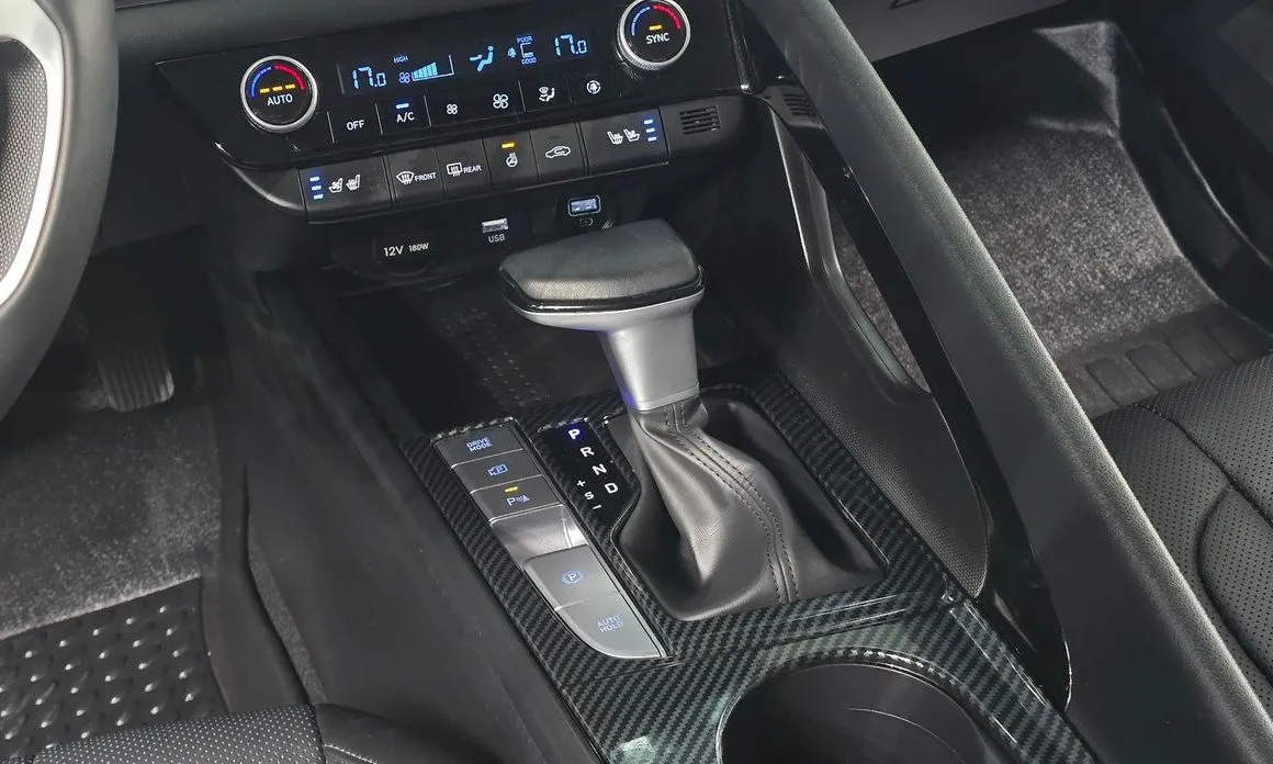 Hyundai AVANTE — фото 6