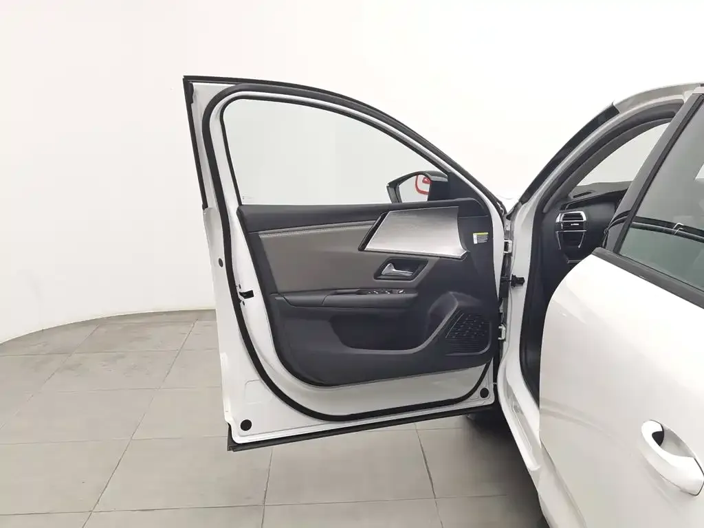 Citroen C5 X 2025 из CN, фото 10