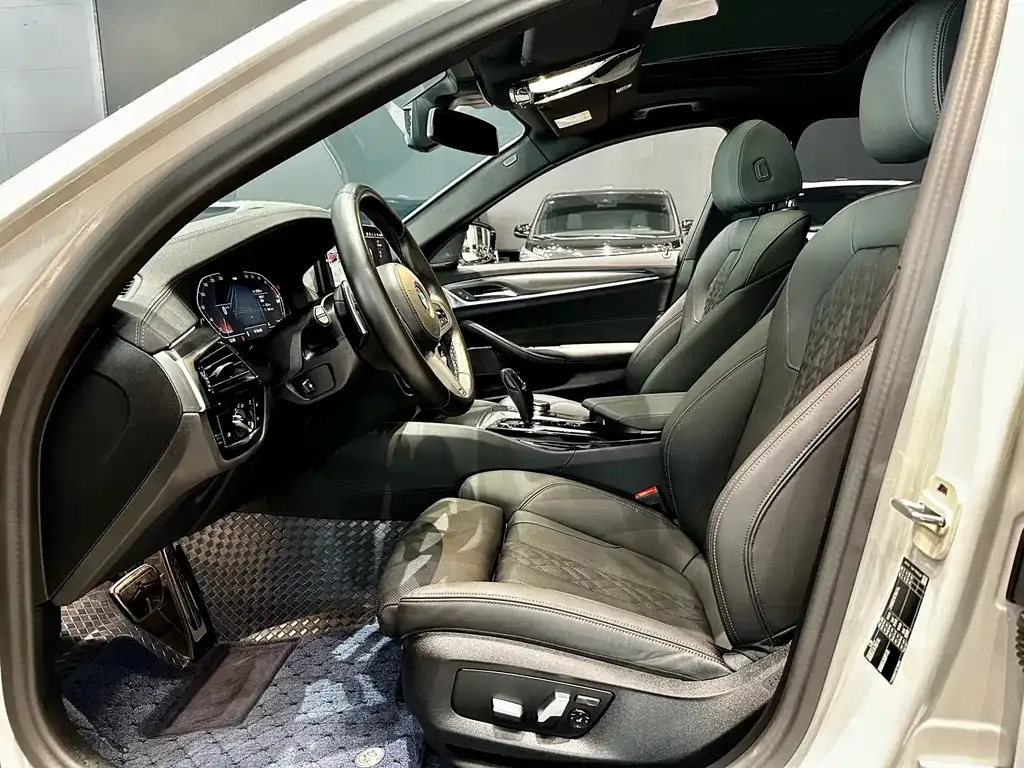 BMW 5 Series (Import) — фото 8