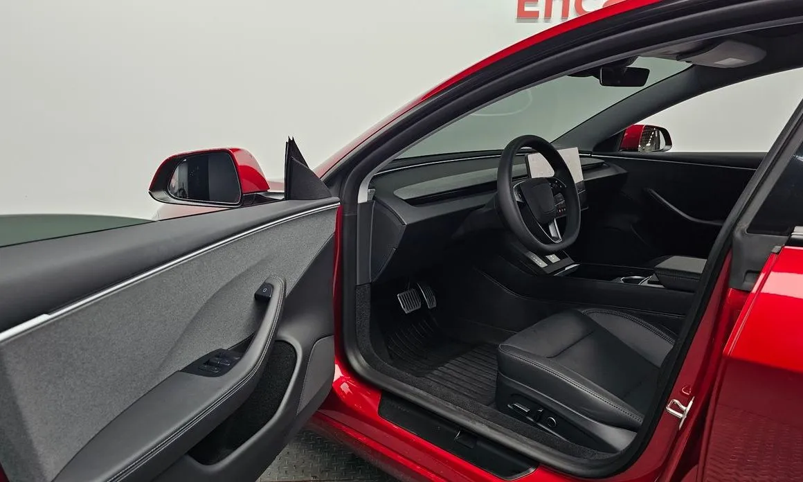 Tesla Model 3 2024 из KR, фото 10