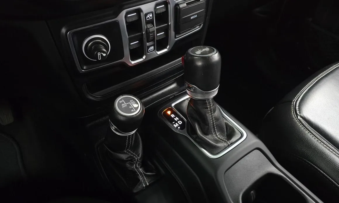 Jeep Wrangler 2021 из KR, фото 8